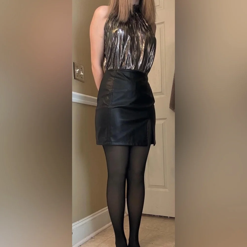 High Waist Bodycon Mini Short Faux Leather Skirt with Slit - Picture 7 of 12